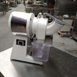 Santos grater